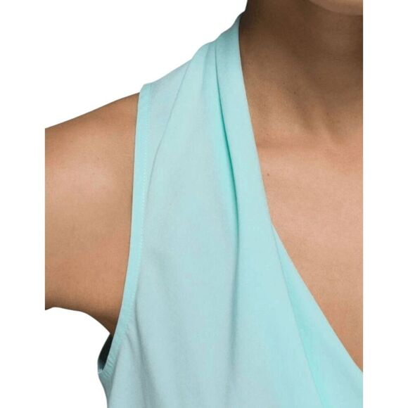 NWOT LULULEMON ATHLETICA Rollin With My Om'ies Tank in Aquamarine Size 2 - Picture 3 of 8